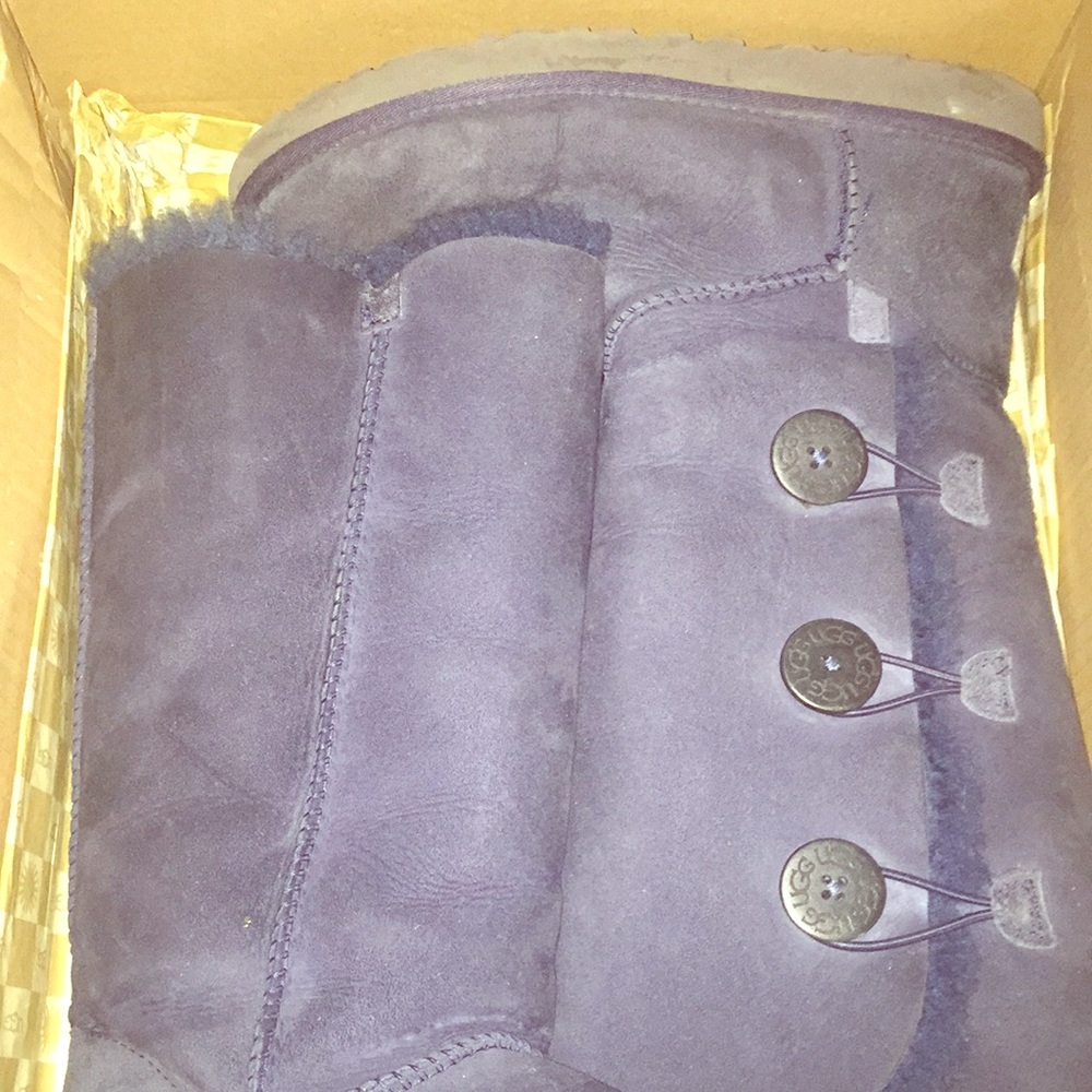 Authentic Bailey Buttons